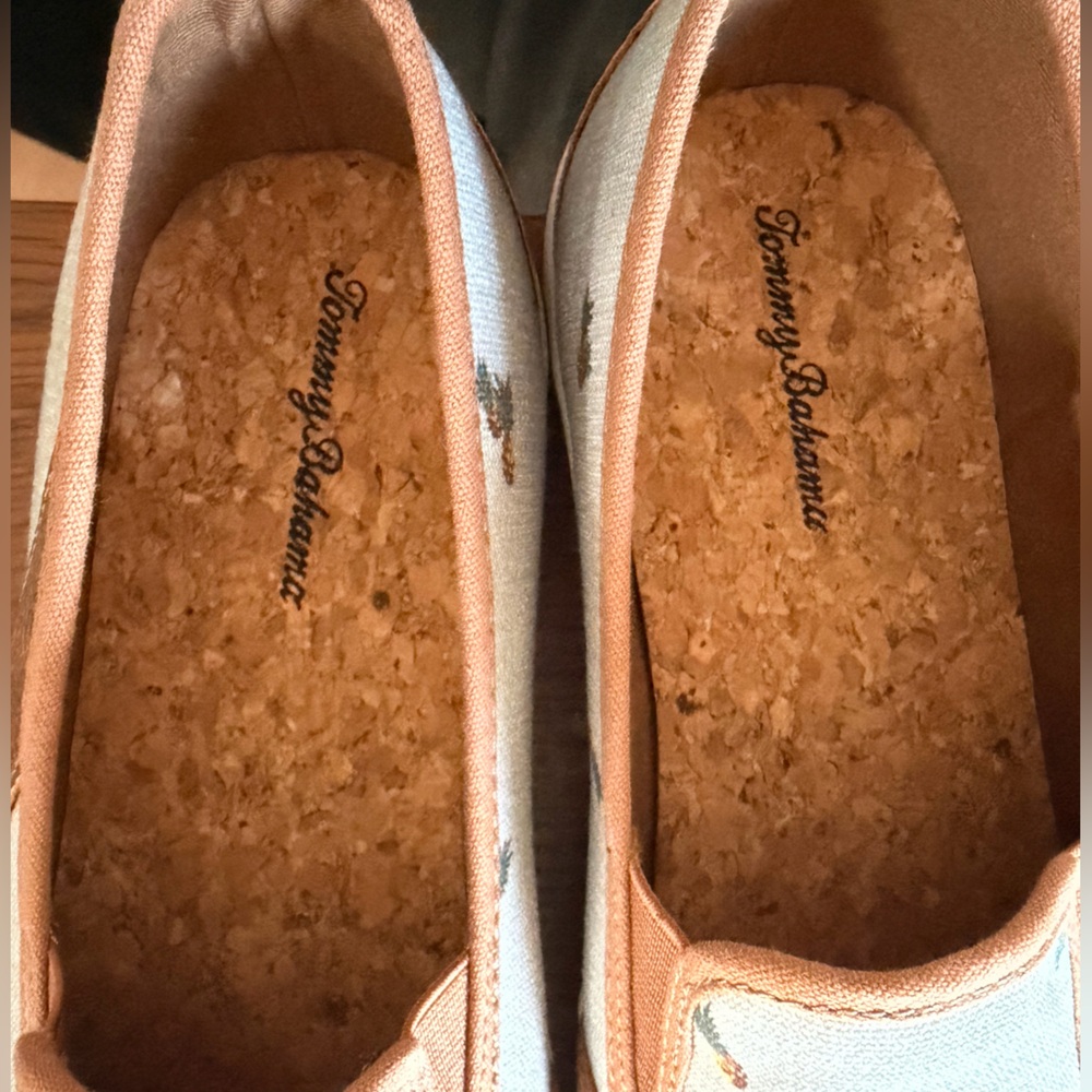 Tommy Bahama Men’s Loafers - Picture 7 of 9
